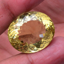 Lade das Bild in den Galerie-Viewer, E1017 Citrin Top 49,90ct.