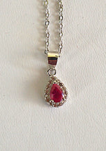 Lade das Bild in den Galerie-Viewer, S823 Silber 925 Anhänger mit Rubin