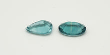 Lade das Bild in den Galerie-Viewer, E615 2 Stk. Fluorit Top 14,90ct.