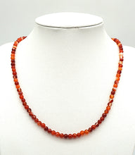 Lade das Bild in den Galerie-Viewer, K106 Karneol Halskette
