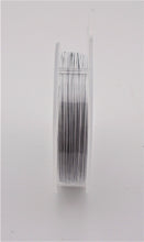 Lade das Bild in den Galerie-Viewer, K624 1 Rolle Edelstahldraht weiß, 0,45mm
