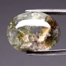 Charger l'image dans la galerie, E880 Quartz Cabochon (Quartz Jardin) 19,52ct.