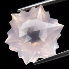 Lade das Bild in den Galerie-Viewer, E1024 Rosenquarz, Schneeflocken Schliff 8,67ct.