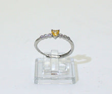 Charger l'image dans la galerie, V110 Ring mit Citrin Herz