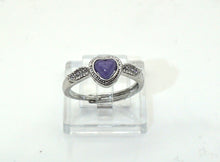 Charger l'image dans la galerie, V138 Ring mit Herz Tansanit