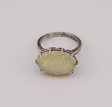 Lade das Bild in den Galerie-Viewer, V155 Ring mit Opal
