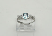 Charger l'image dans la galerie, V162 Ring mit Blau Topas