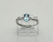 Charger l'image dans la galerie, V164 Ring mit Blau Topas