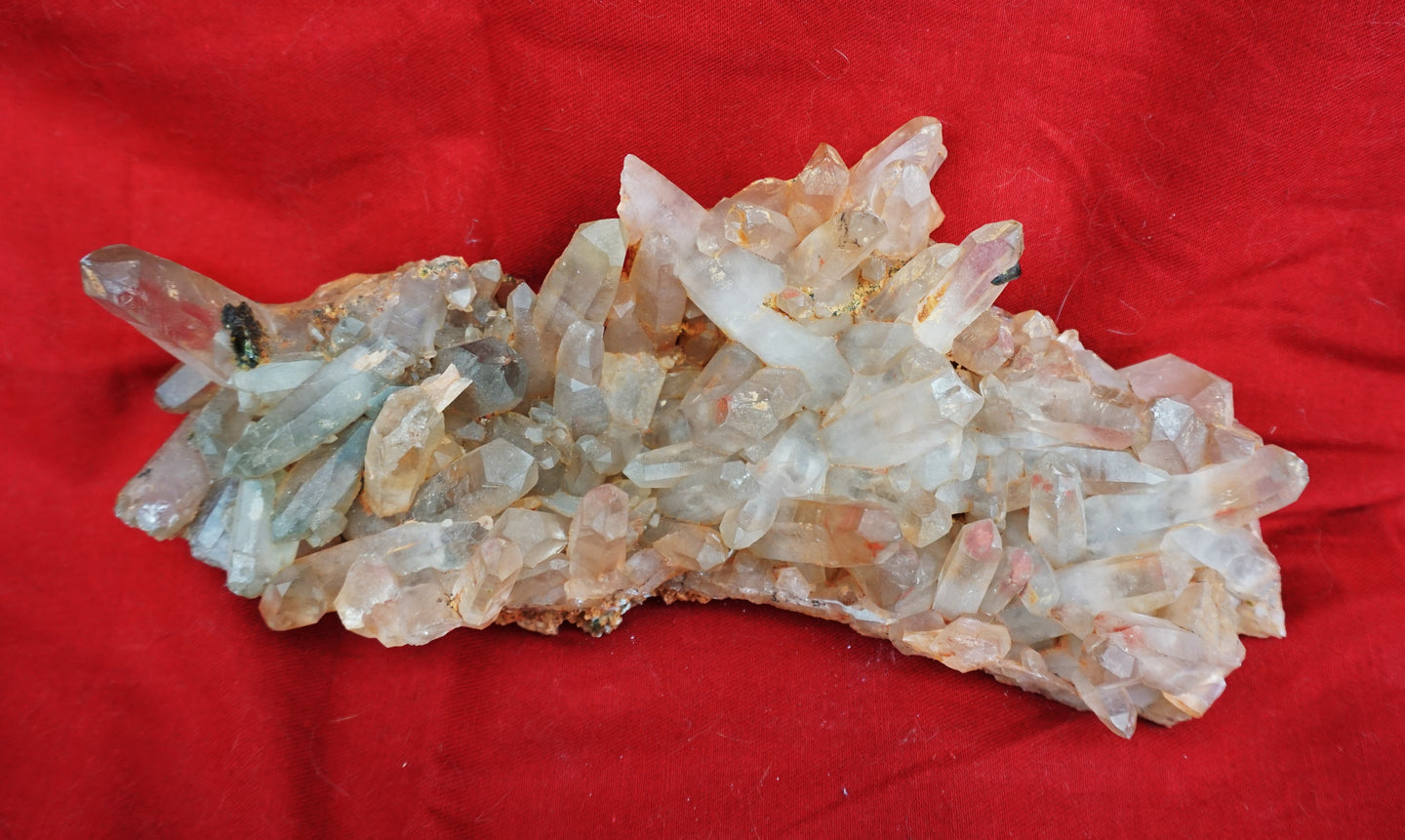 M220 Bergkristall mit Turmalin