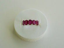 Lade das Bild in den Galerie-Viewer, S951 Silberring 925 mit Rubine