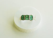 Lade das Bild in den Galerie-Viewer, S940 Silberring 925 mit Smaragde