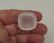 Charger l'image dans la galerie, E1021 Quartz rose 71,60 ct.
