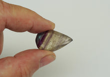 Lade das Bild in den Galerie-Viewer, E1063 Fluorit 52,30ct.