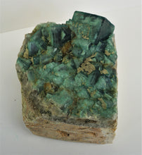 Lade das Bild in den Galerie-Viewer, M257 Fluorit grün
