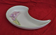 Lade das Bild in den Galerie-Viewer, K180 Schale mit Blume