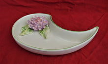 Lade das Bild in den Galerie-Viewer, K181 Schale mit Blume