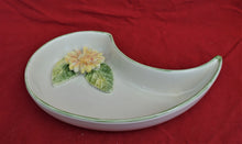 Lade das Bild in den Galerie-Viewer, K190 Schale mit Blume