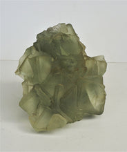 Lade das Bild in den Galerie-Viewer, M706 Fluorit grün Top 1,10 kg.
