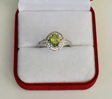 Lade das Bild in den Galerie-Viewer, S231 Silberring 925 mit Peridot