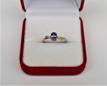 Lade das Bild in den Galerie-Viewer, S263 Silberring mit Tansanit und Safire