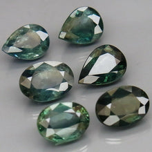 Lade das Bild in den Galerie-Viewer, E689 1 Stk. blau/grün Safir 0,90ct.