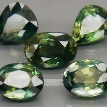 Lade das Bild in den Galerie-Viewer, E631 1 Stk. blau/grün Safir