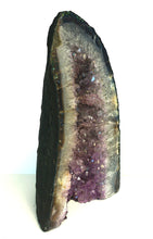 Lade das Bild in den Galerie-Viewer, E1003 Amethyst Geode
