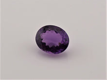 Lade das Bild in den Galerie-Viewer, E1131 Amethyst 16,50ct.
