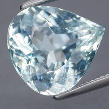 Lade das Bild in den Galerie-Viewer, E942 Aquamarin 3,55ct.
