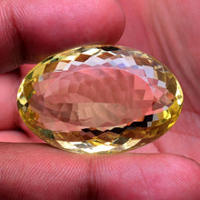Lade das Bild in den Galerie-Viewer, E1016 Citrin Top 87,30ct.
