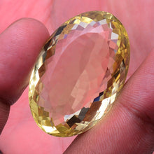 Lade das Bild in den Galerie-Viewer, E1016 Citrin Top 87,30ct.
