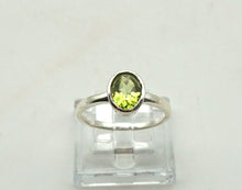 Charger l'image dans la galerie, S255 Silberring 925 mit Peridot
