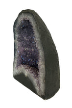 Charger l'image dans la galerie, E1006 Amethyst Geode 11 kg.
