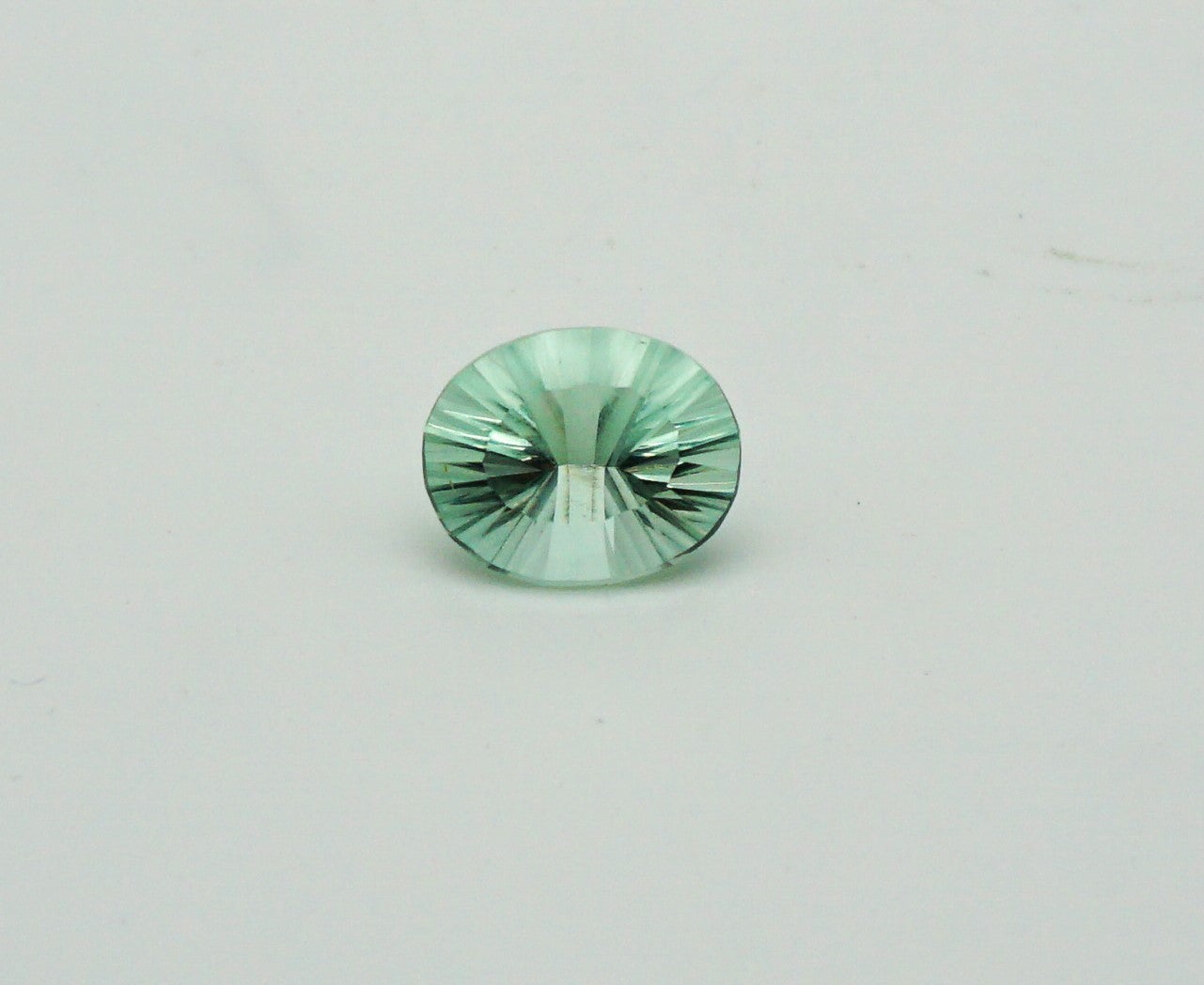 E157 Fluorit grün 13,6ct.