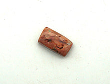 Lade das Bild in den Galerie-Viewer, E838 Feueropal Chabochon 9,40ct.
