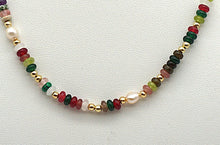 Lade das Bild in den Galerie-Viewer, K122 Halskette aus Steine mix mit Perlen
