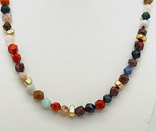 Lade das Bild in den Galerie-Viewer, K128 Halskette aus Steine mix facettiert
