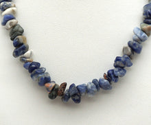 Lade das Bild in den Galerie-Viewer, K133 Sodalith Halskette

