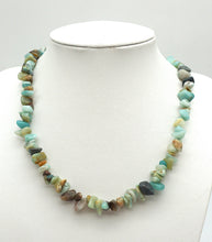 Charger l'image dans la galerie, K139 Collier Chrysocolle
