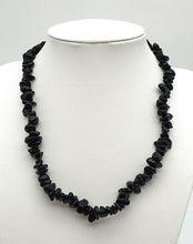Lade das Bild in den Galerie-Viewer, K140 Achat schwarz Halskette
