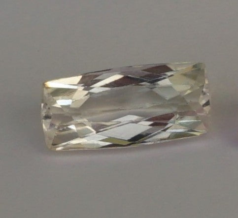 E920 Kunzit 6,90 ct.