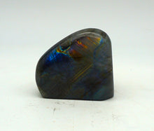 Charger l'image dans la galerie, L138 Labradorite poli 0,30kg.

