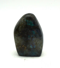 Charger l'image dans la galerie, L158 Labradorite poli 0,30kg.
