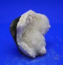 Lade das Bild in den Galerie-Viewer, M135 Apophylit 0,70kg.
