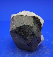 Lade das Bild in den Galerie-Viewer, M135 Apophylit 0,70kg.
