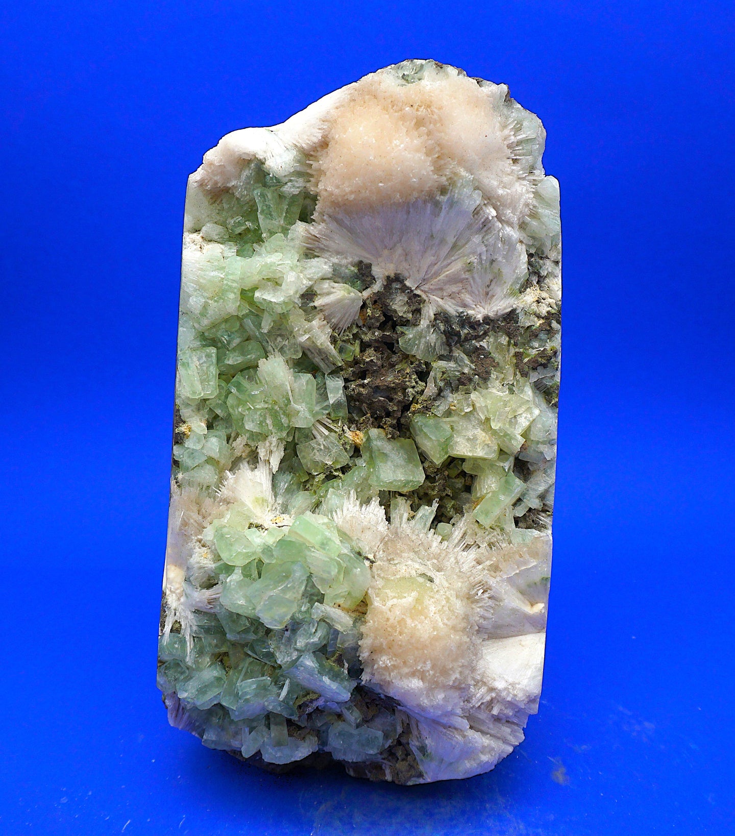 M151 grüner Apophylit mit Skolezith Top 5,5kg