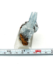 Lade das Bild in den Galerie-Viewer, M226 blauer Baryt
