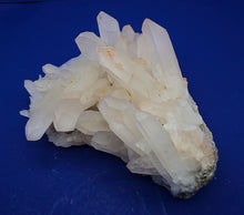 Lade das Bild in den Galerie-Viewer, M240 Bergkristall Top 4,70kg.
