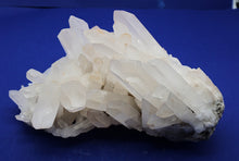 Lade das Bild in den Galerie-Viewer, M240 Bergkristall Top 4,70kg.
