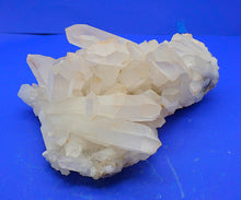 Lade das Bild in den Galerie-Viewer, M240 Bergkristall Top 4,70kg.
